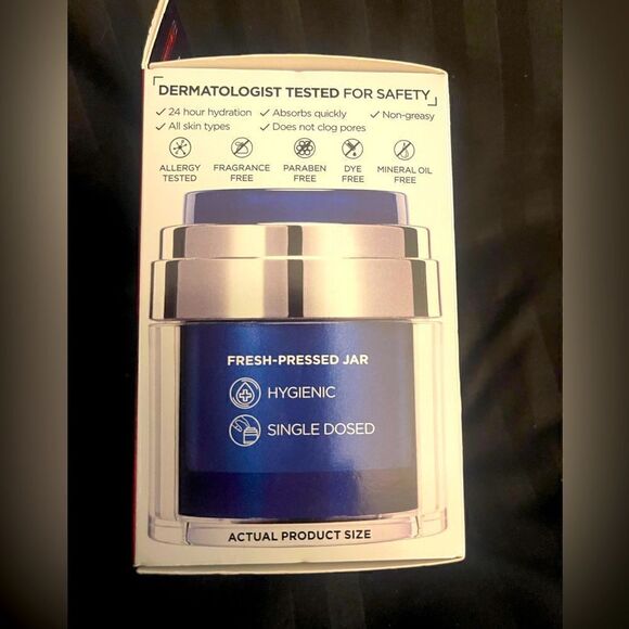 L’ORÉAL Revitalift Pressed Night Cream - Picture 4 of 6